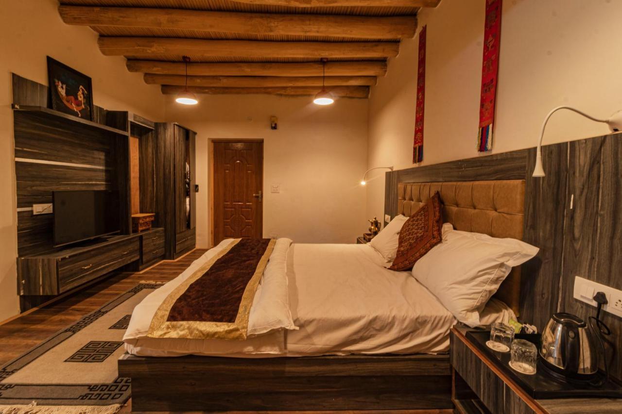 Sindhu Residency Ξενοδοχείο She Εξωτερικό φωτογραφία
